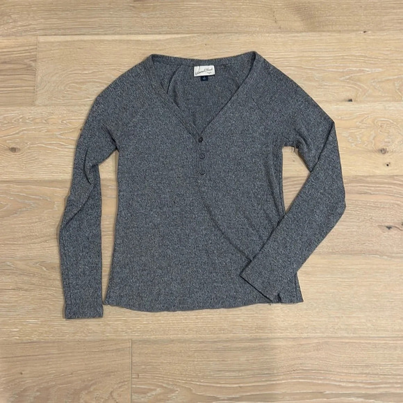 Universal Thread Tops - Target Casual Gray Henley Thermal Knit Sweater Top Long Sleeve Ski Base Layer